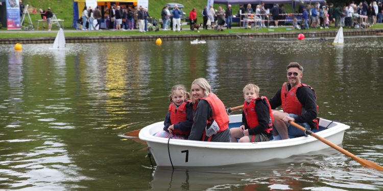 Biggest and best yet!   Thousands enjoy town’s Spring in the Park