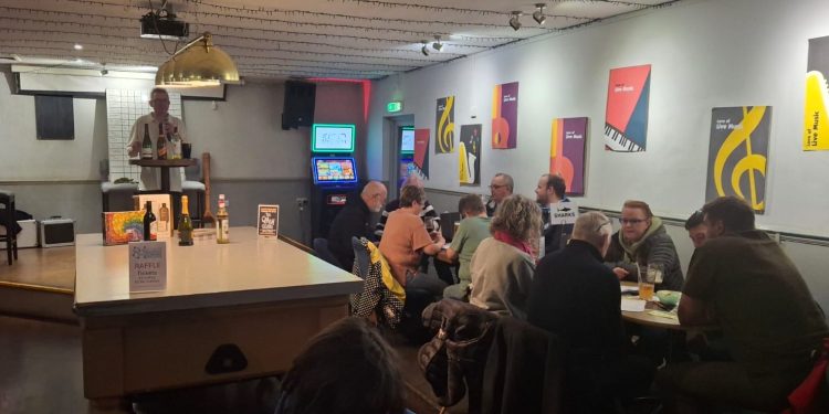 Quiz night raises funds for Warminster charity