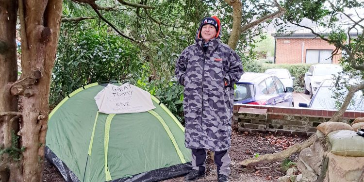 Warminster man sleeps out to support homeless veterans