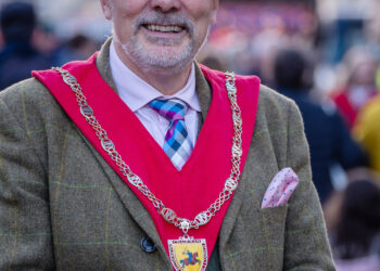 Outgoing mayor gives thanks to town