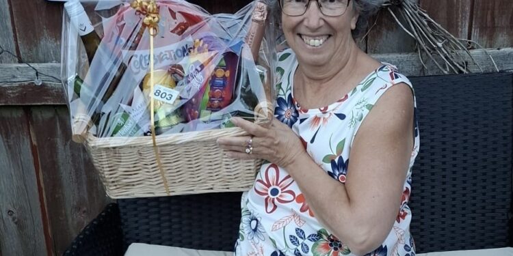 Annual cake bake raises over £1,200 for Warminster MS charity