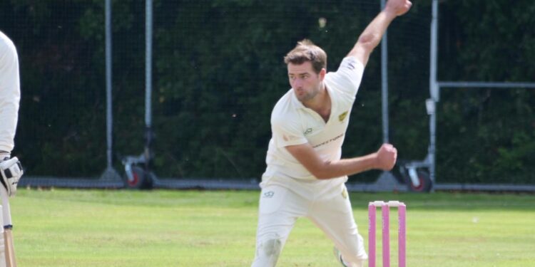Warminster Town begin pre-season with win and draw
