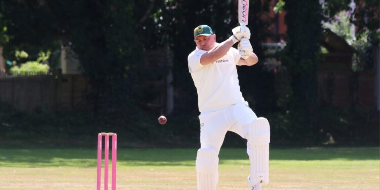 Outstanding victory for Warminster Cricket Club over Swindon