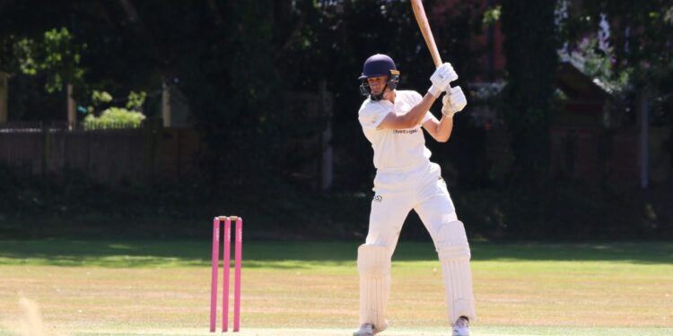 Warminster CC 1st XI extend their winning run to four matches as the 2nd XI continue to push for promotion